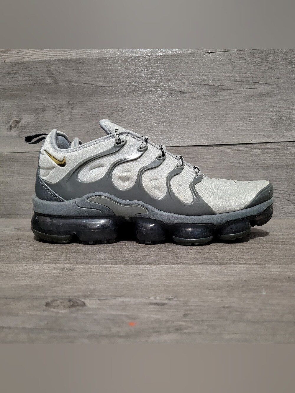 Nike Air VaporMax Plus Mens Size 9.5 Wolf Grey 924453-016